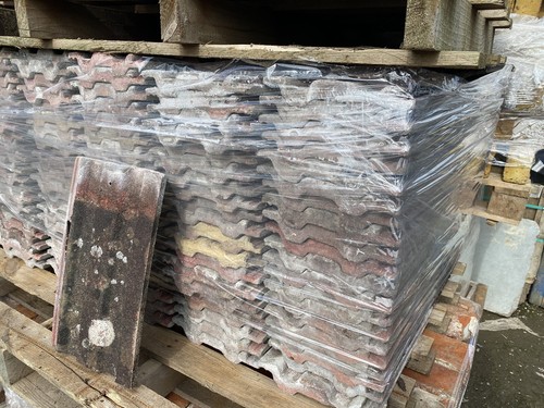 Redland roof tiles reclaimed - redland, l
