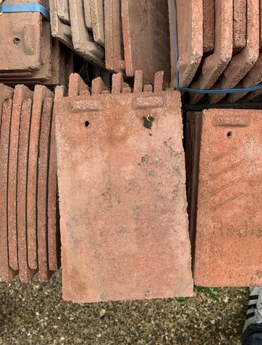 700 redlands roof tiles - roof,